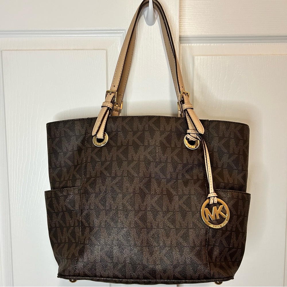 Michael Kors Jet Set Travel East West Signature Brown Tote Bag